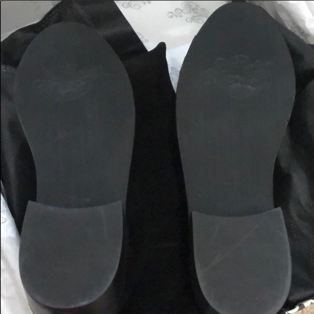 BLACK Stride Chelsea Boot - Shoe - Picture 9 of 9